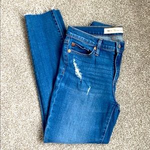 Women’s Distressed Gap Jeans